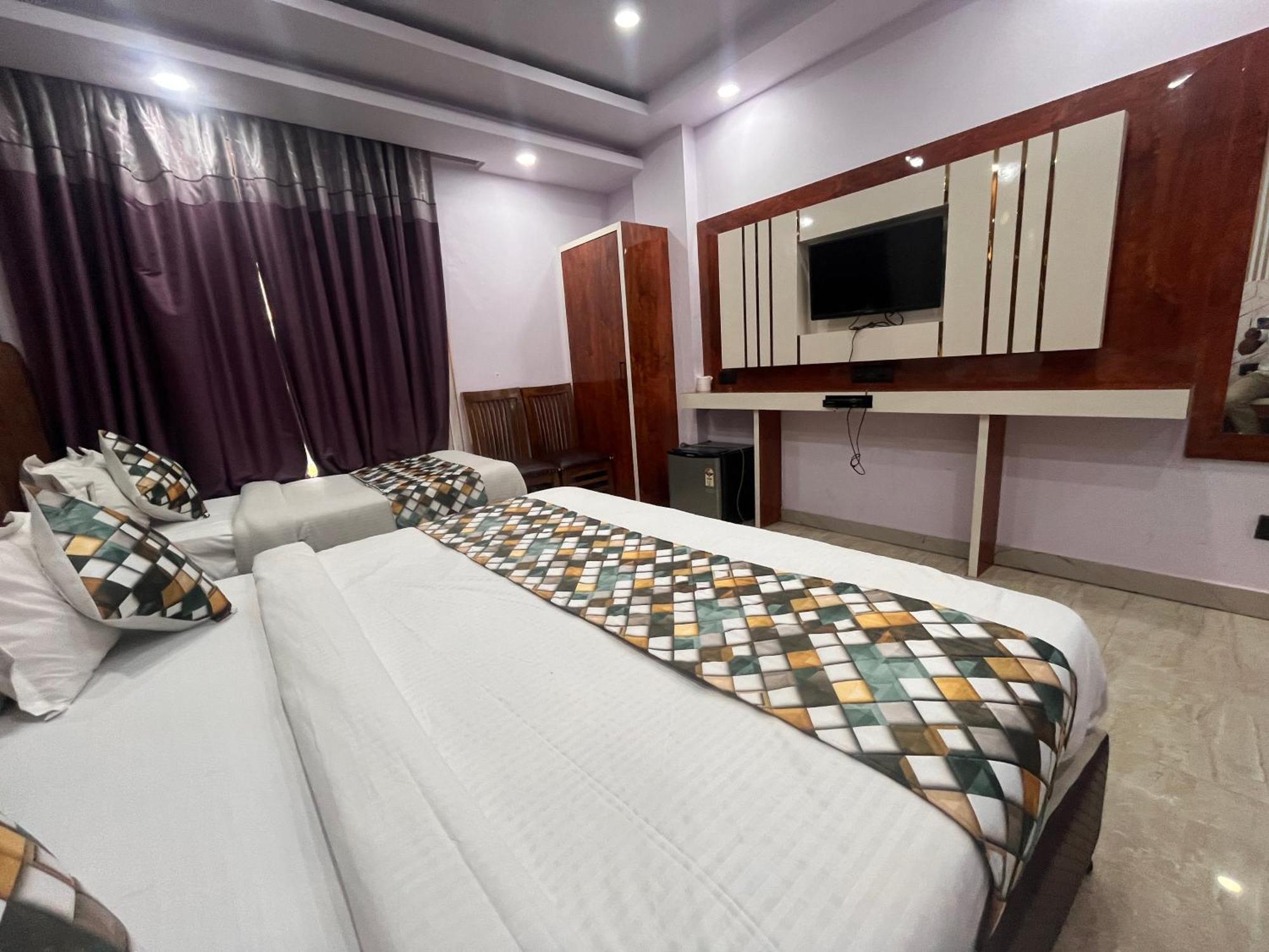 Hotel Embassy Near Rk Ashram Metro Neu-Delhi Exterior foto