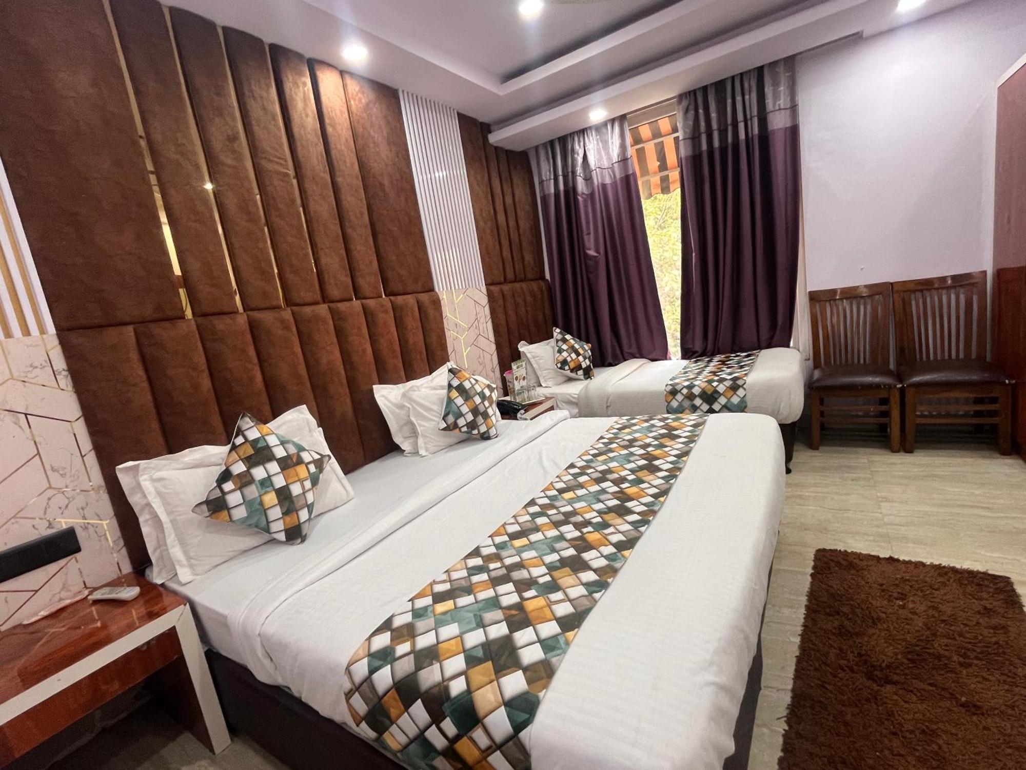 Hotel Embassy Near Rk Ashram Metro Neu-Delhi Exterior foto