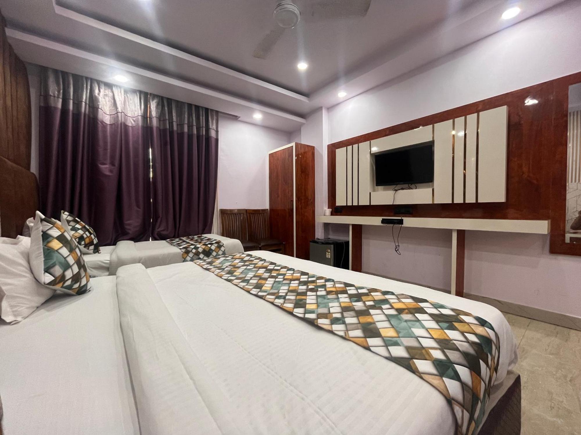Hotel Embassy Near Rk Ashram Metro Neu-Delhi Exterior foto