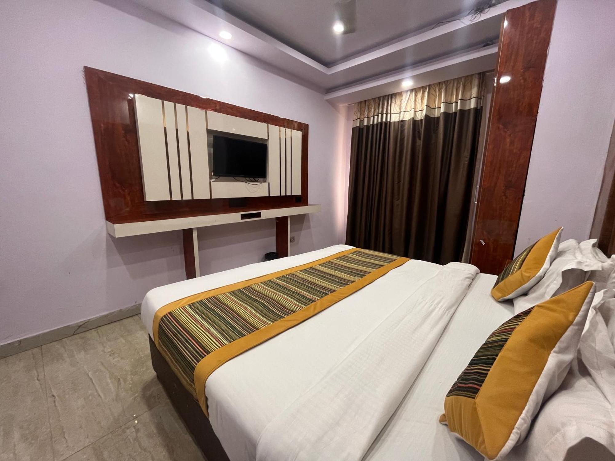 Hotel Embassy Near Rk Ashram Metro Neu-Delhi Exterior foto