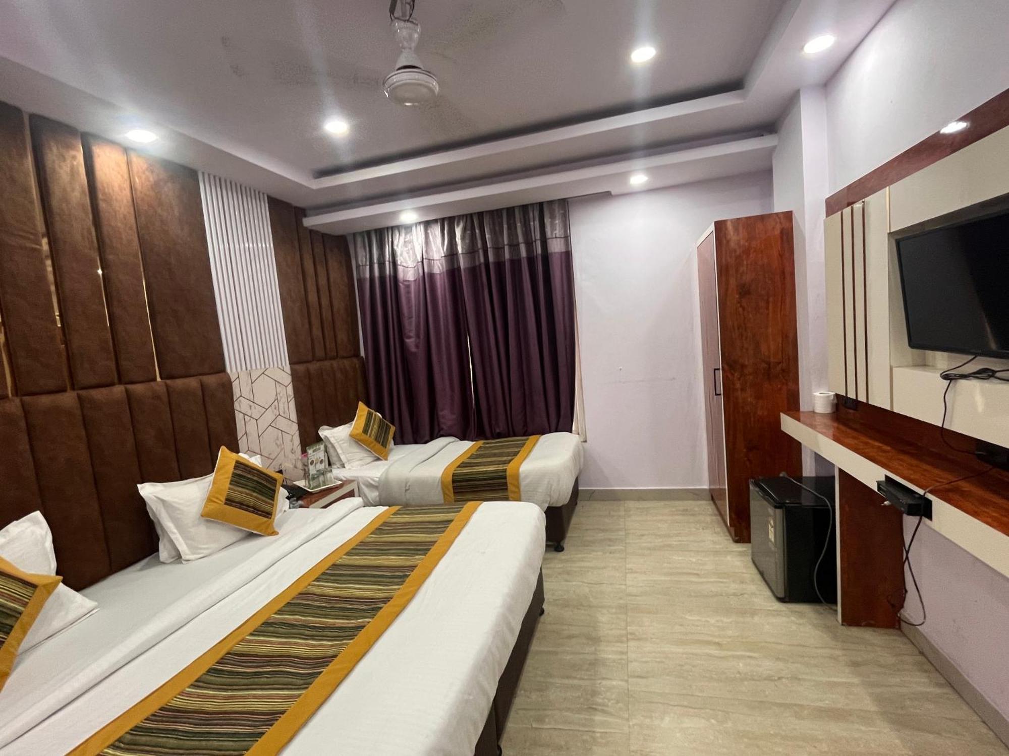 Hotel Embassy Near Rk Ashram Metro Neu-Delhi Exterior foto