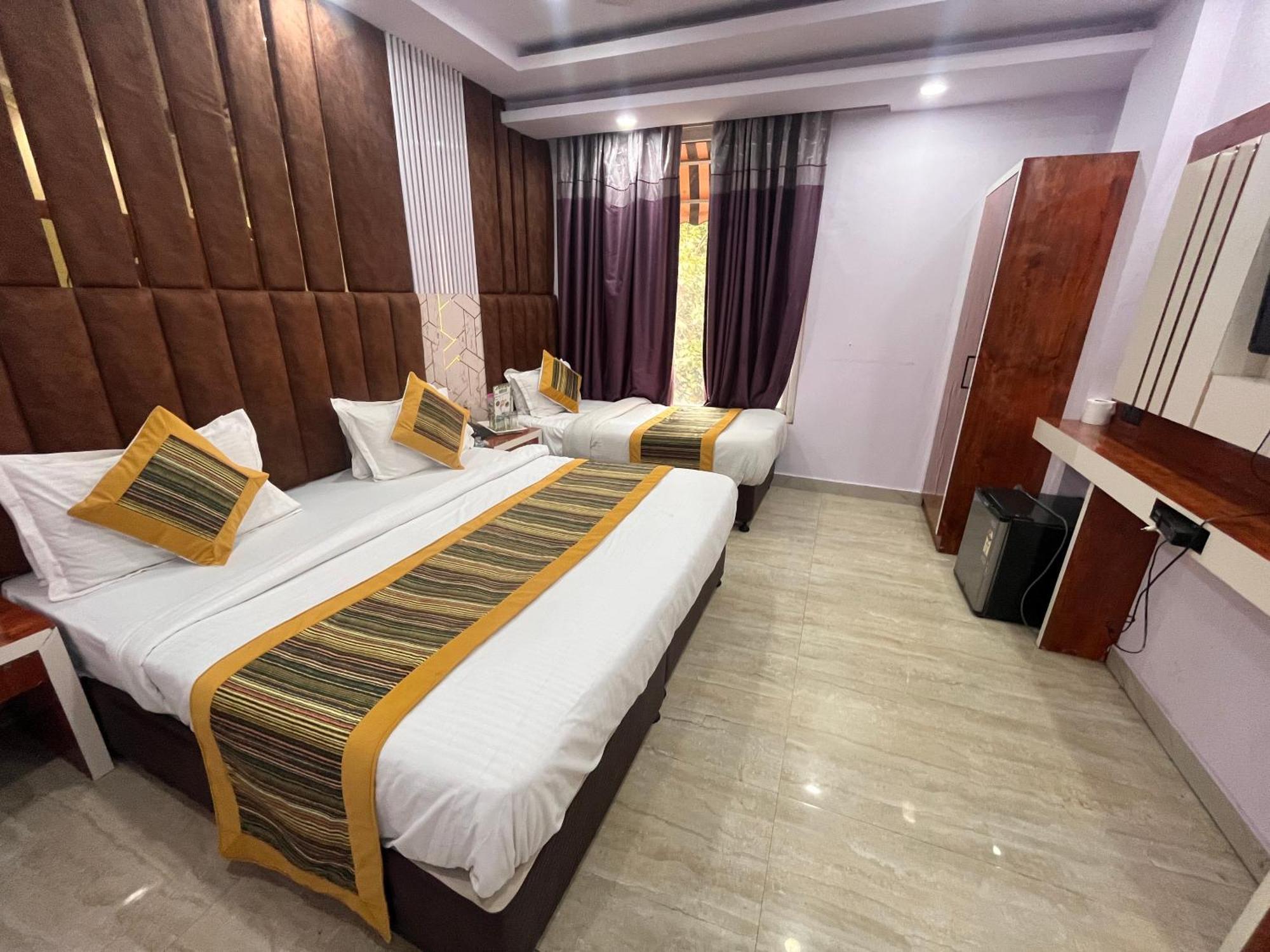 Hotel Embassy Near Rk Ashram Metro Neu-Delhi Exterior foto